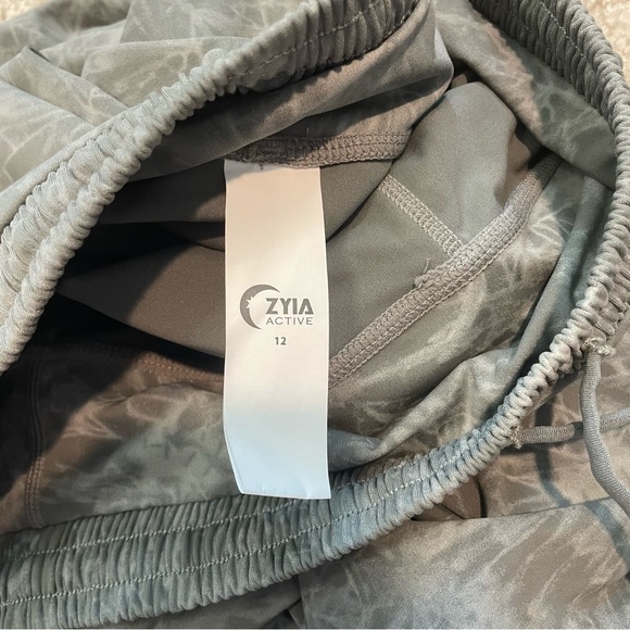 Zyia Active Sage Hendrix Leggings Size 12 Cinch Drawstring Waist Patterned - Picture 8 of 11